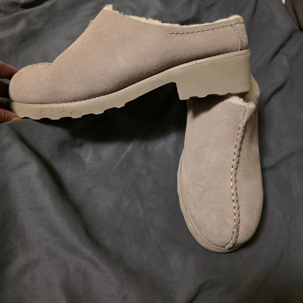 Bearpaw Court Mule Clog